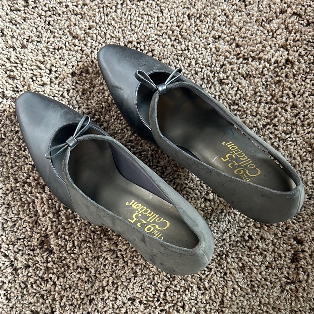 Prevata Gray Women's Flats with Bow Detail